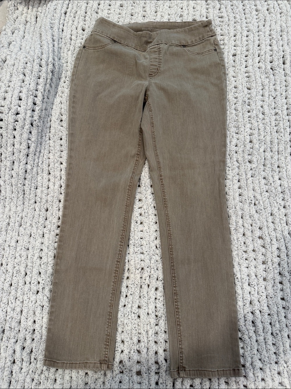 Perfect Stretch Chico’s Women’s Pull-On Jean - Size 1.5 US 10 Olive Brown